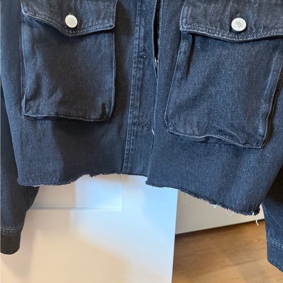 Distressed Cropped Jean Jacket - Picture 3 of 5